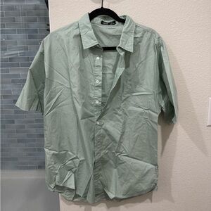 Men's Green Short Sleeve Button Up Shirt